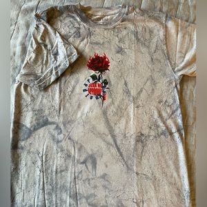 Paradise Lost rose graphic tee men’s medium